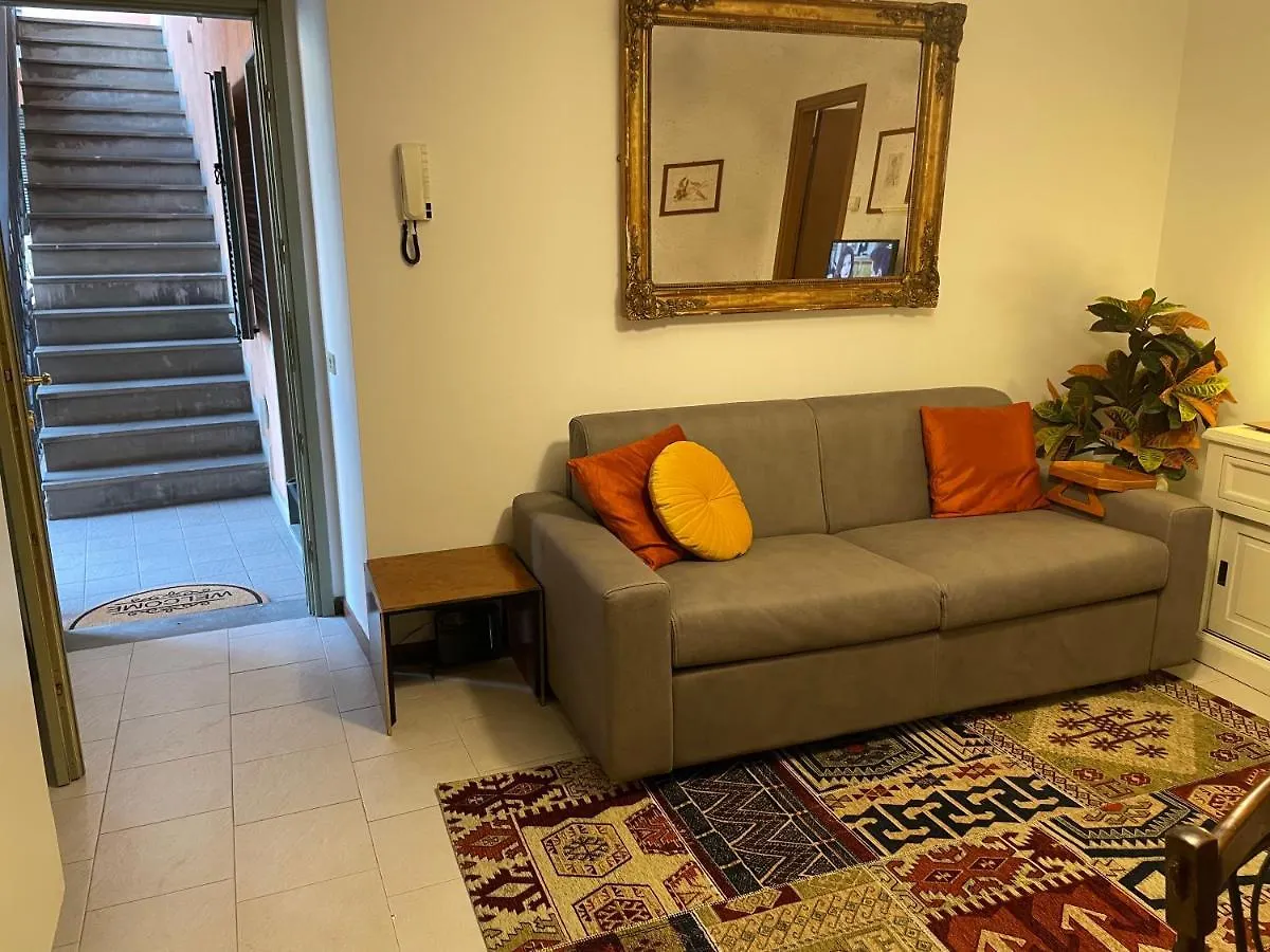 Accademia Family Apartment Bergamo Italy